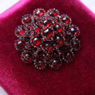 Large Rare Antique Vintage Bohemian Garnet Brooch D: 4cm